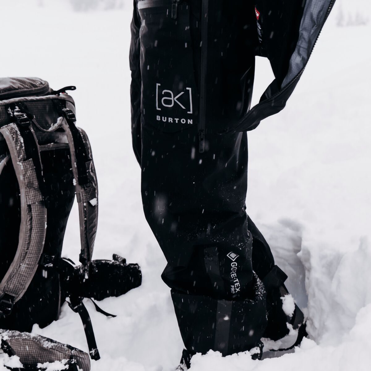 Burton AK Tusk GORE-TEX Pro 3L Hi-Top Bib Pant - Women's - Women